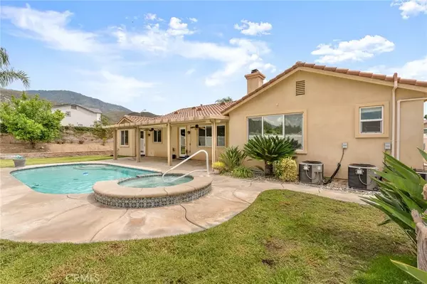 San Bernardino, CA 92407,6792 N Ofelia Drive