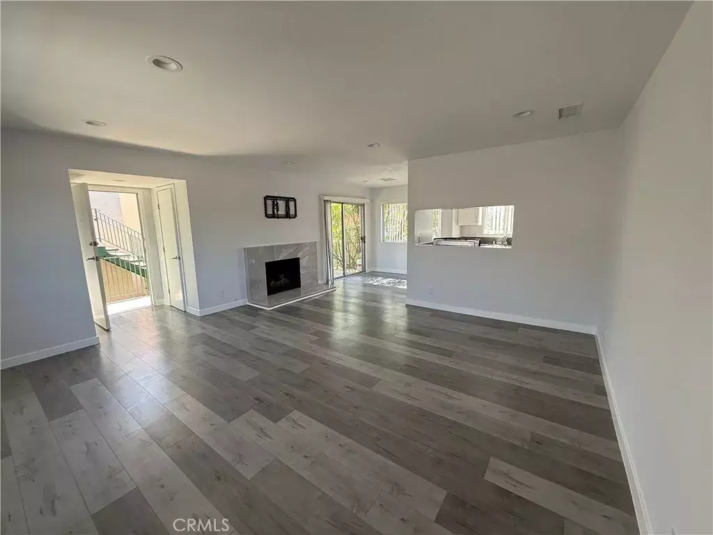 Tujunga, CA 91042,10214 Mcclemont Avenue #2