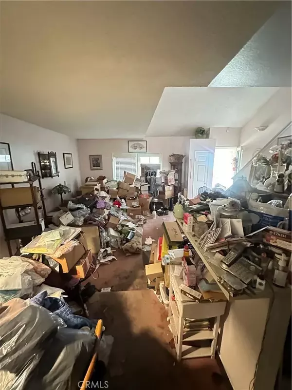 Upland, CA 91786,918 W Arrow #C