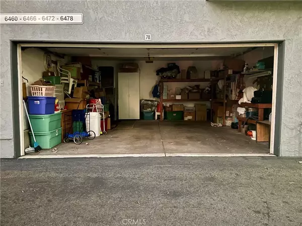 Yorba Linda, CA 92886,6478 Horse Shoe Lane #9