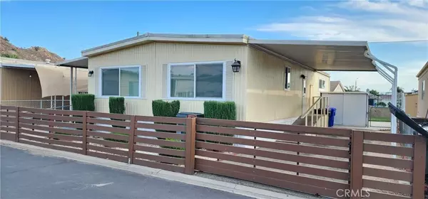 Riverside, CA 92509,3825 Crestmore #321