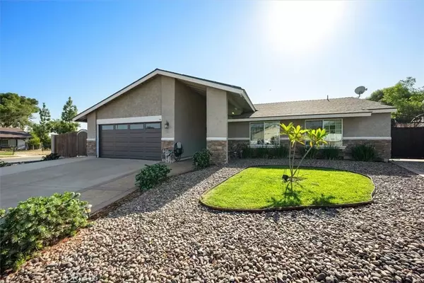 1643 Melody Circle, Corona, CA 92882