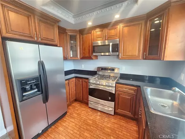 7252 Farmdale Avenue, North Hollywood, CA 91605