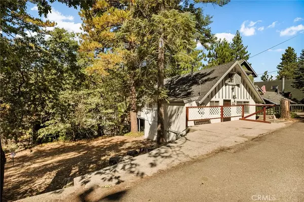 2412 Ridge Drive, Arrowbear, CA 92382