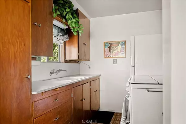 Arrowbear, CA 92382,2412 Ridge Drive