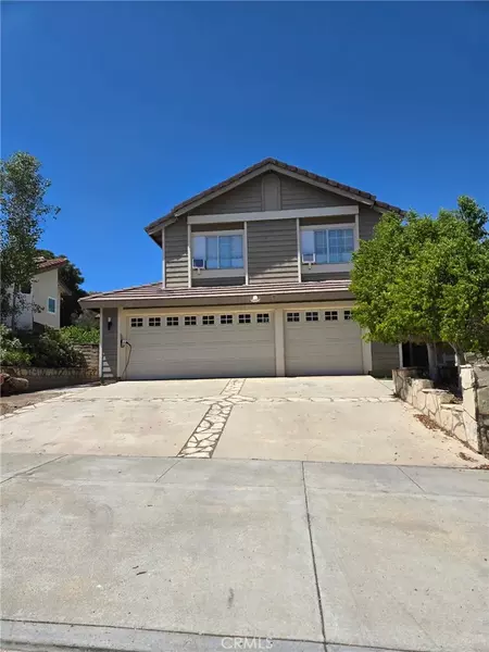 2350 Centennial Way, Corona, CA 92882