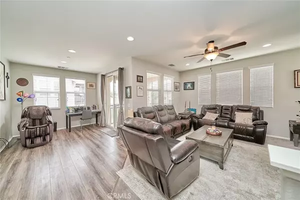 Fontana, CA 92336,16001 Chase Road #96