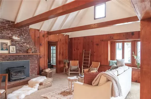 Crestline, CA 92325,23696 Manzanita Drive