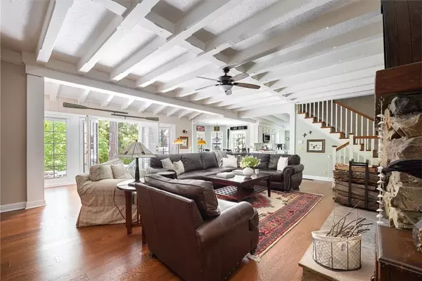 Lake Arrowhead, CA 92352,27844 Greenway Drive