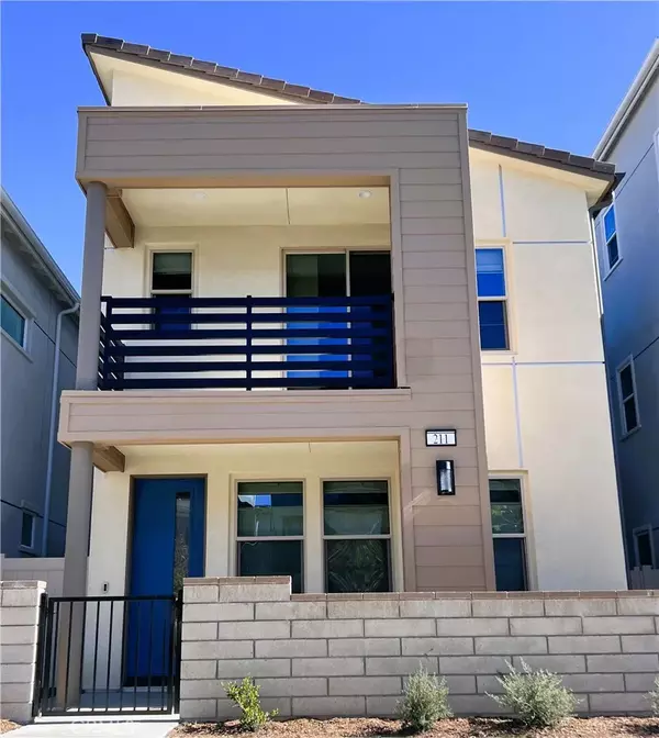 211 Goldfinch Street, Rancho Mission Viejo, CA 92694