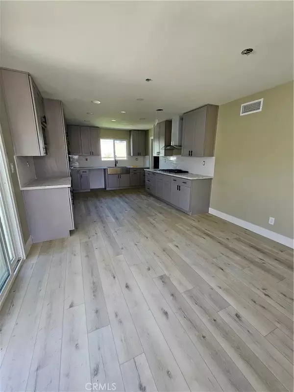 Whittier, CA 90604,15833 Ocean Ave