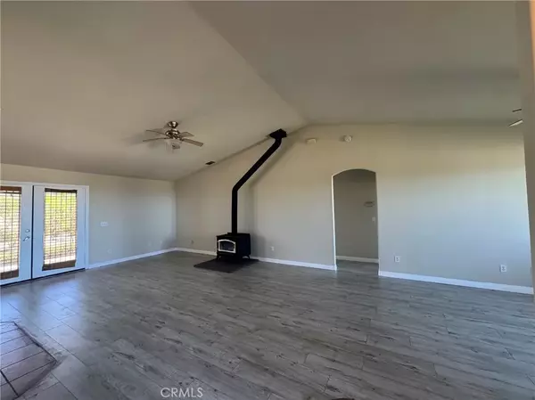 Phelan, CA 92371,5045 elsinore