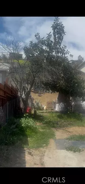 Los Angeles, CA 90032,5065 Alhambra Ave