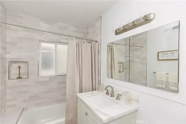 Long Beach, CA 90803,229 La Verne