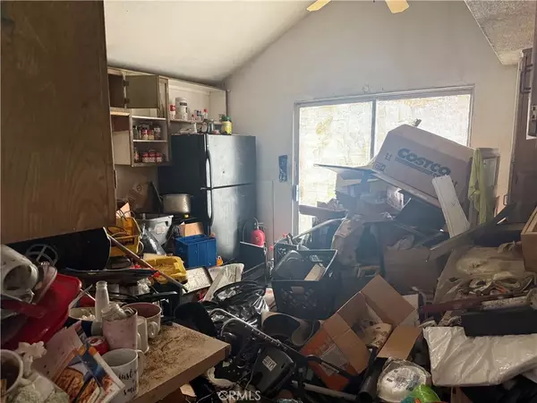 Corona, CA 92879,13136 Harlow Avenue