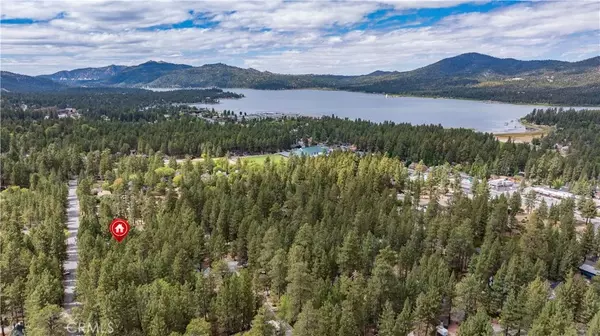 Big Bear Lake, CA 92315,41438 Oak Street