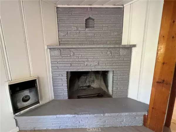 Crestline, CA 92325,782 N Village