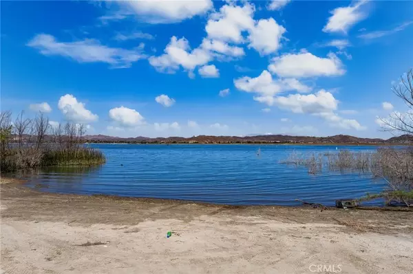 Lake Elsinore, CA 92530,17924 Grand