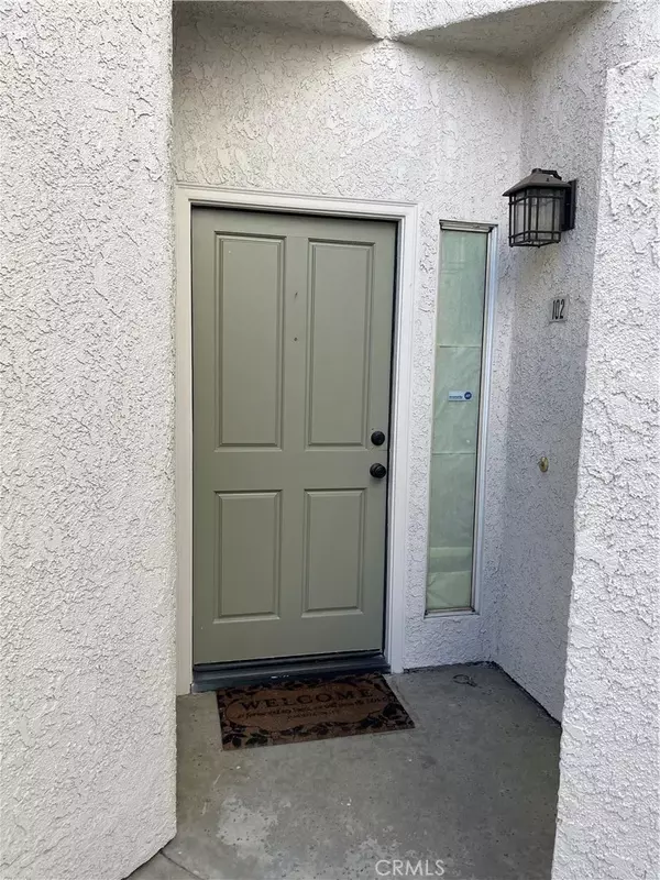1048 Explanada Street #102, Corona, CA 92879