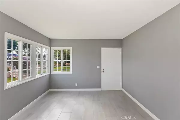 Fullerton, CA 92833,433 N Basque