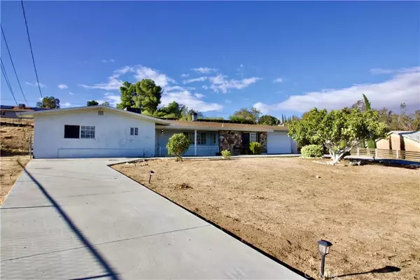 Hesperia, CA 92345,17090 Cholla Avenue