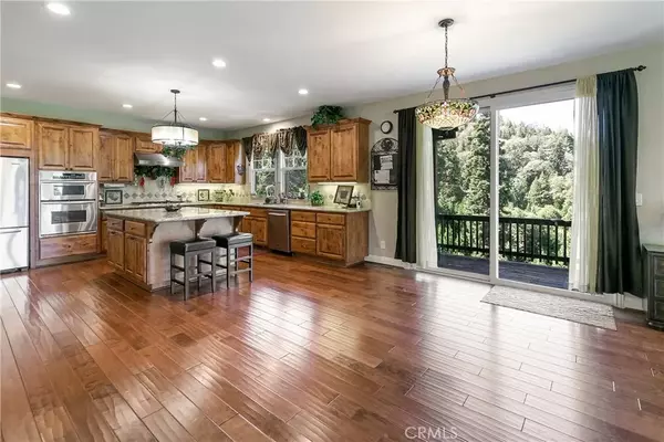28449 Fresh Spring Lane, Lake Arrowhead, CA 92352