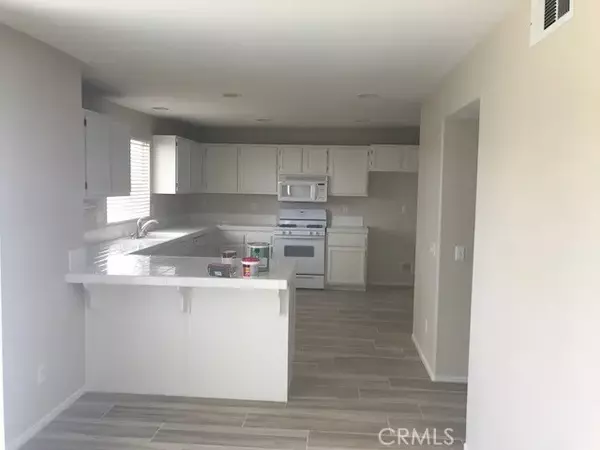 Corona, CA 92881,3571 Hawthorne Drive