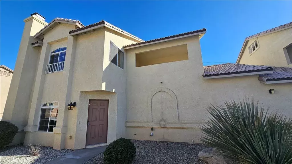 Apple Valley, CA 92307,16115 Apple Valley Road #5