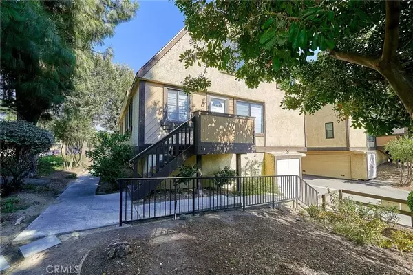 11300 Foothill Boulevard #52, Sylmar, CA 91342