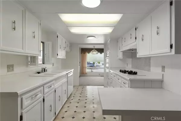 Hemet, CA 92545,868 Santo Tomas