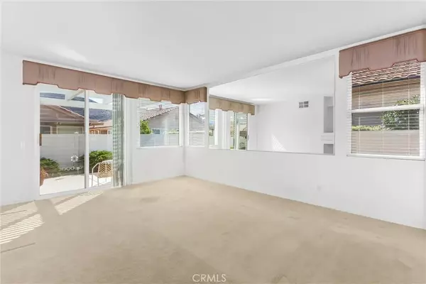 Banning, CA 92220,5776 Orange Tree