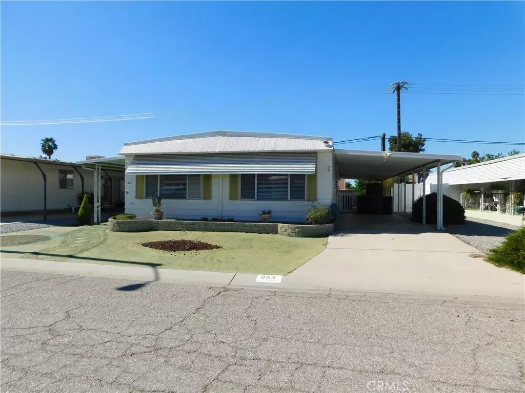 Hemet, CA 92545,853 SANTA TERESA Way