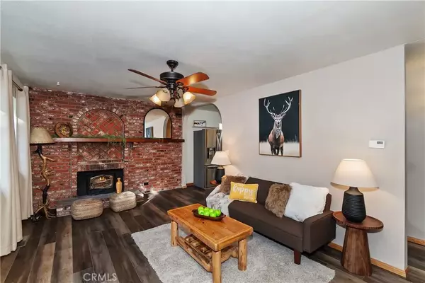 Sugarloaf, CA 92386,811 Leonard Lane