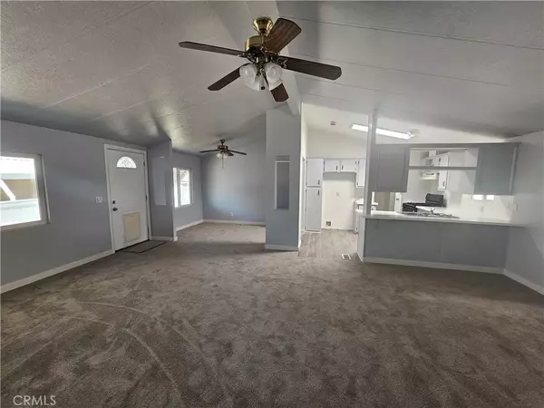 Redlands, CA 92374,1721 E Colton #33