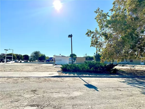 Victorville, CA 92392,16617 D