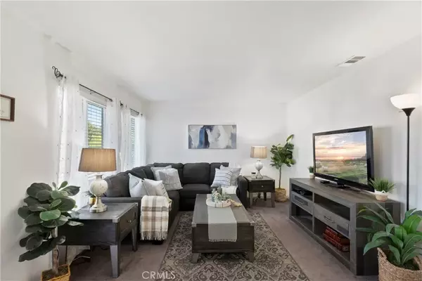 Corona, CA 92882,1478 Dyer