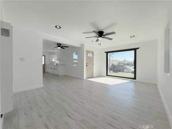 Los Angeles, CA 90059,2703 W 132nd Street