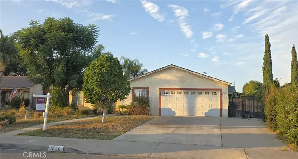 1028 W Woodcrest Street, Bloomington, CA 92316