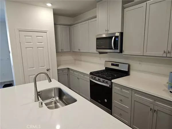 Ontario, CA 91761,3937 Carmel Privado