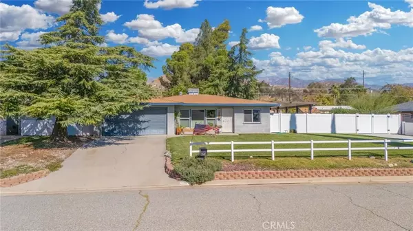 Banning, CA 92220,651 W King