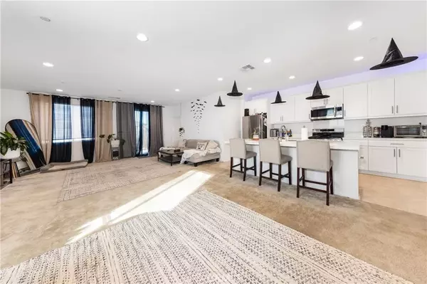 Hesperia, CA 92344,13074 Rosamond Court