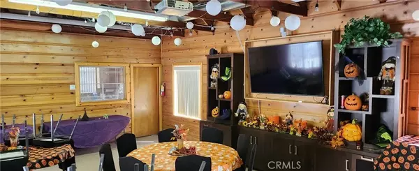 Running Springs, CA 92382,22 Holly Drive