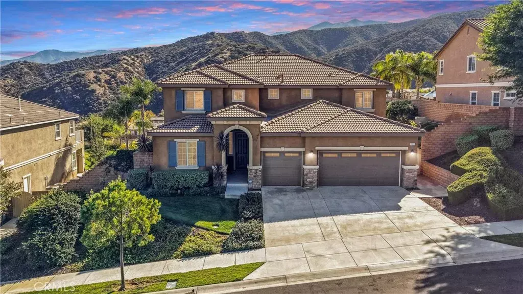 7823 Summer Day Drive, Corona, CA 92883