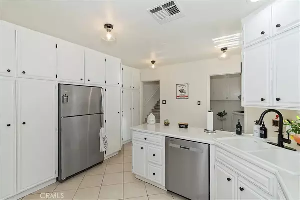 Redlands, CA 92373,1349 S Center