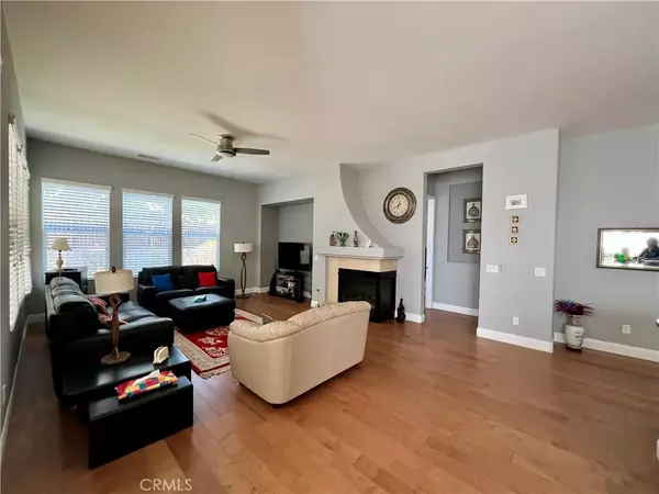 Corona, CA 92883,24005 Boulder Oaks