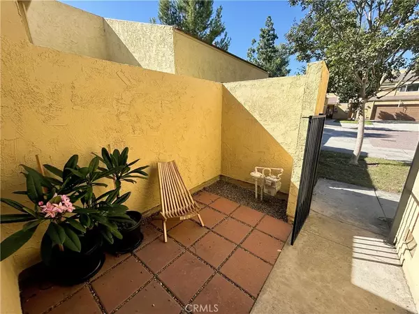 Yorba Linda, CA 92886,4846 Aliano