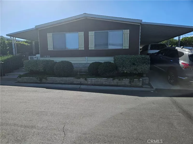 1420 Glengrove, Corona, CA 92882