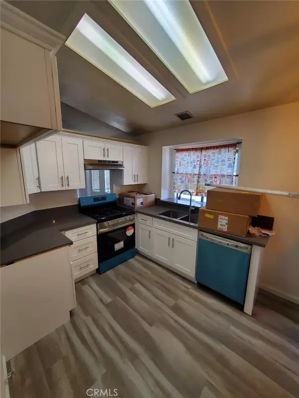 Moreno Valley, CA 92557,23805 Mark Twain