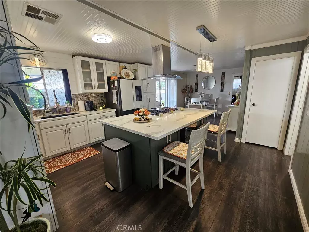 Redlands, CA 92374,626 N Dearborn #186