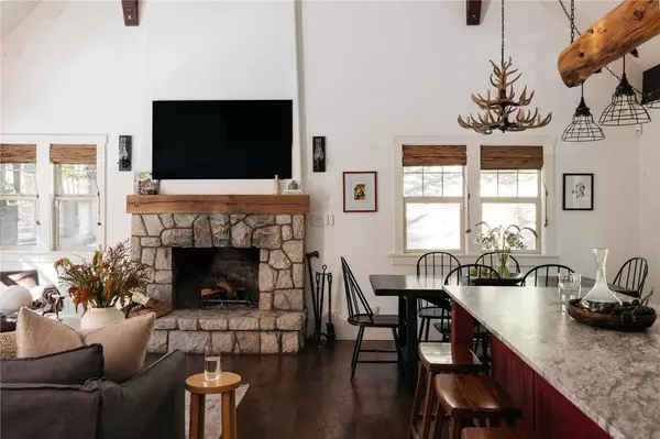 Lake Arrowhead, CA 92352,224 Crest Circle